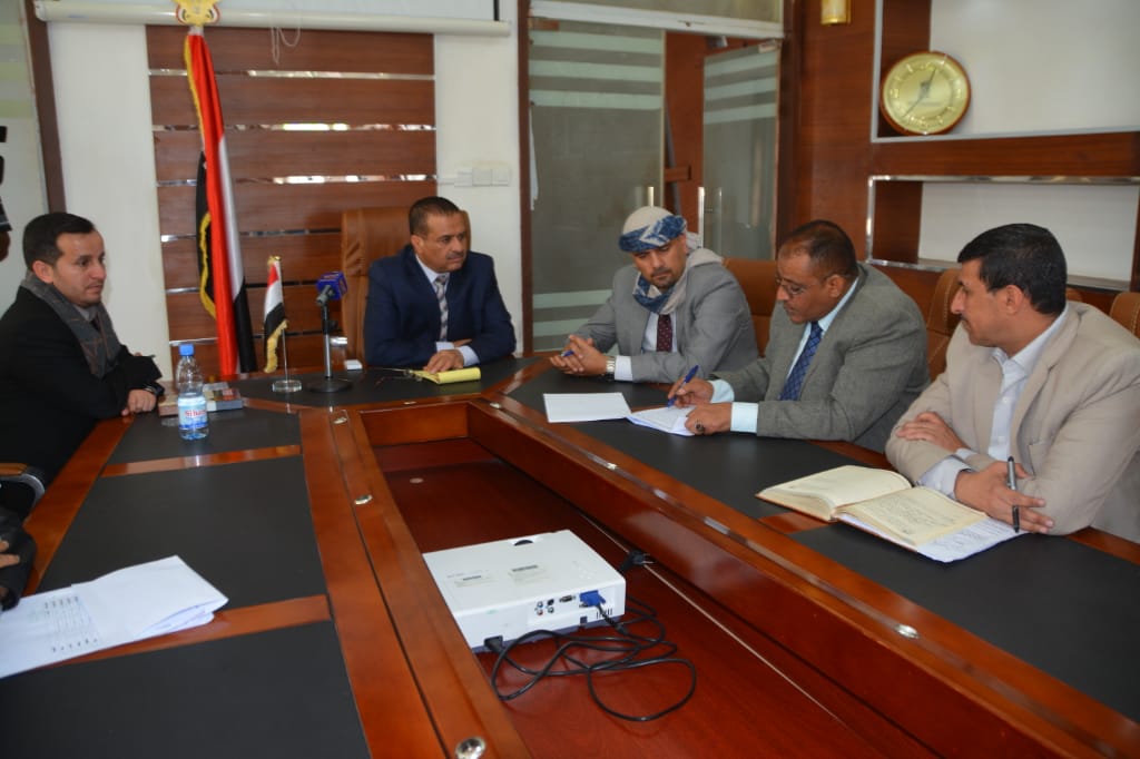 وزير الصناعة يؤكد أهمية التطوير والتحديث المستمر للقائمة السعرية ونشرها في وسائل الإعلام وزير الصناعة يؤكد أهمية التطوير والتحديث المستمر للقائمة السعرية ونشرها في وسائل الإعلام