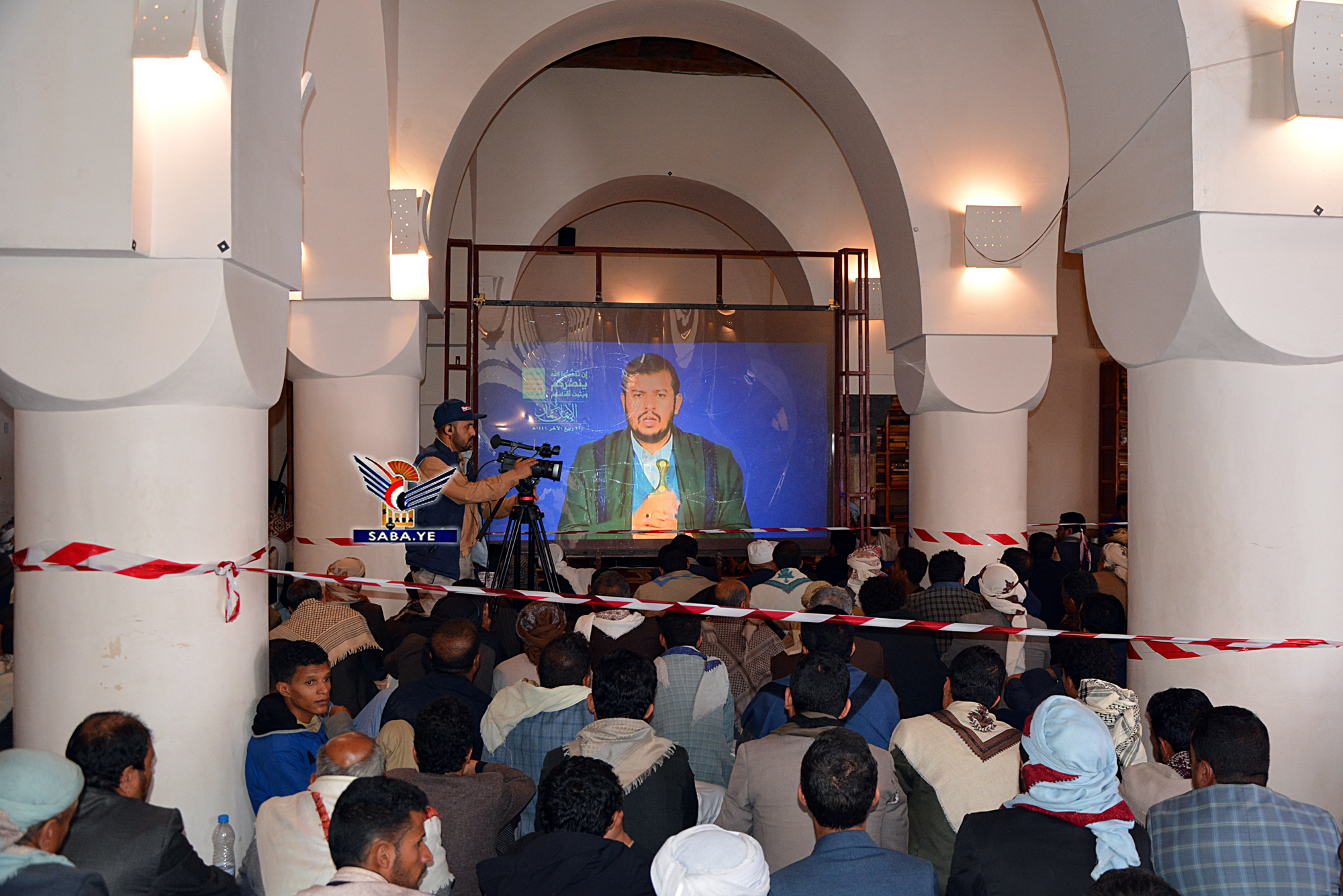 نص كلمة قائد الثورة خلال تدشين برنامج الهوية الإيمانية اليمنية بالجامع الكبير بصنعاء نص كلمة قائد الثورة خلال تدشين برنامج الهوية الإيمانية اليمنية بالجامع الكبير بصنعاء