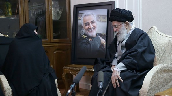 “نيويورك تايمز”: خامنئي يريد أن يكون الثأر لسليماني إيرانياً صريحاً “نيويورك تايمز”: خامنئي يريد أن يكون الثأر لسليماني إيرانياً صريحاً