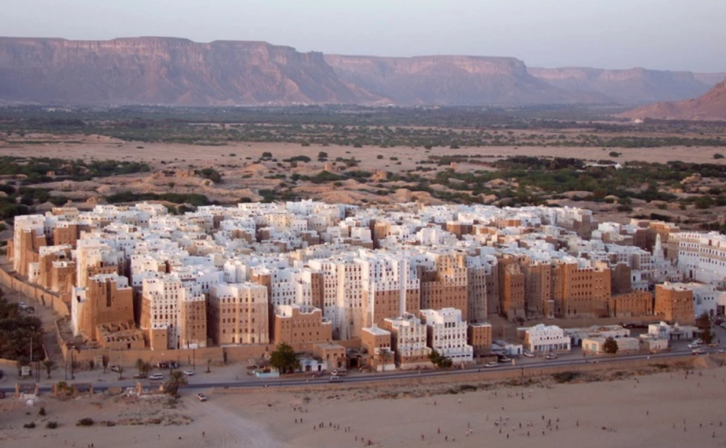 مشروع تقسيم حضرموت ومخاطره على وحدة اليمن