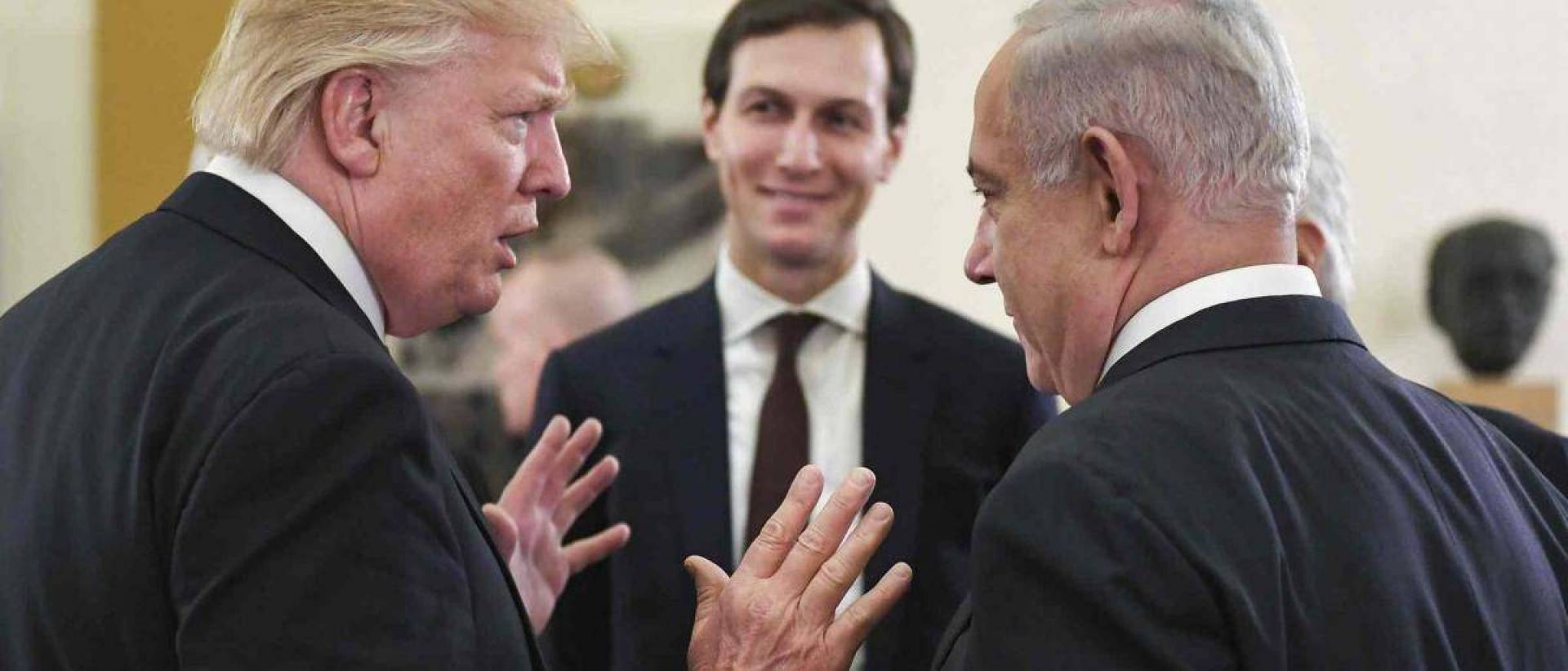 نيويورك تايمز: خطة ترامب للسلام مهزلة من البداية إلى النهاية نيويورك تايمز: خطة ترامب للسلام مهزلة من البداية إلى النهاية