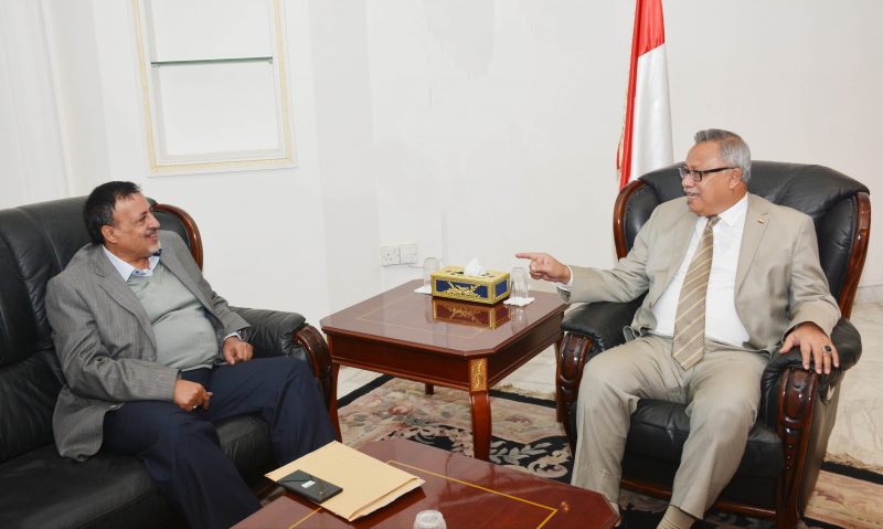 رئيس الوزراء يلتقي وزير الشئون القانونية