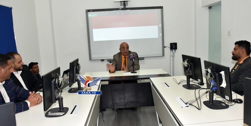 الرهوي يطلع على طبيعة عمل مطوري “جوجل” في اليمن