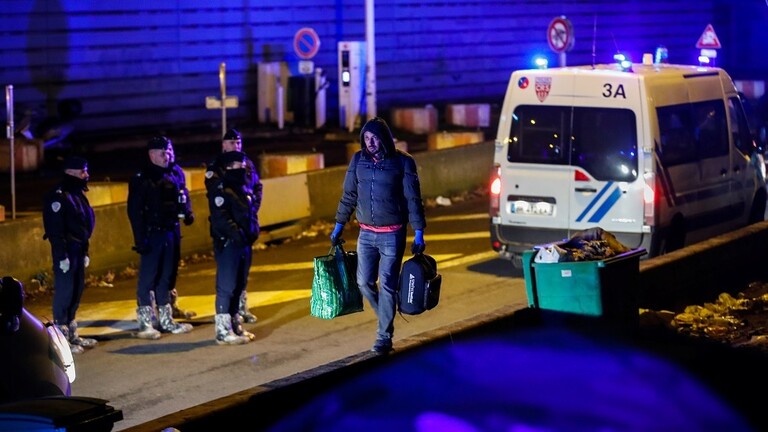 إطلاق نار على مسجد في باريس