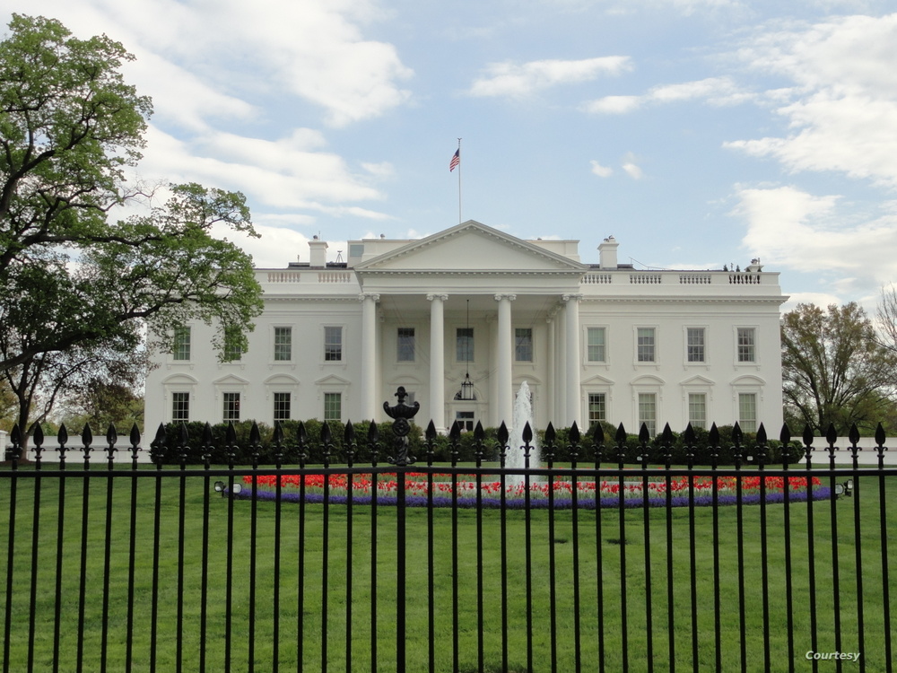 البيت الابيض يعتزم حلّ خلية أزمة فيروس كورونا نهاية الشهر