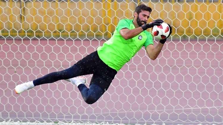 الكشف عن موعد الظهور الأول لأغلى حارس في العالم مع ‎ليفربول