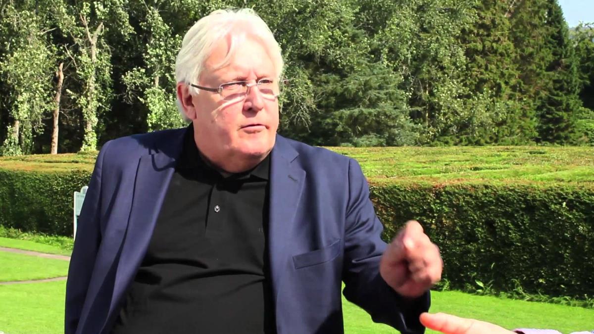 مبعوث الأمم المتحدة يؤكد إستئناف أول محادثات سلام يمنية بعد توقفها لعامين مبعوث الأمم المتحدة يؤكد إستئناف أول محادثات سلام يمنية بعد توقفها لعامين