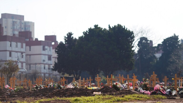 جامعة هوبكنز: حصيلة ضحايا فيروس كورونا في العالم بلغت 800 ألف شخص