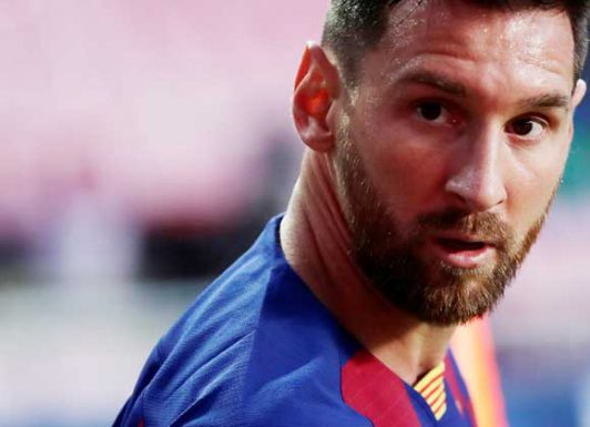 ميسي يزلزل عالم المستديرة بإعلان رغبته في فسخ عقده مع برشلونة