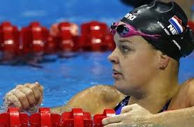 الهولندية فان رويندال تفوز بسباق خمسة كيلومترات في بطولة أوروبا للسباحة