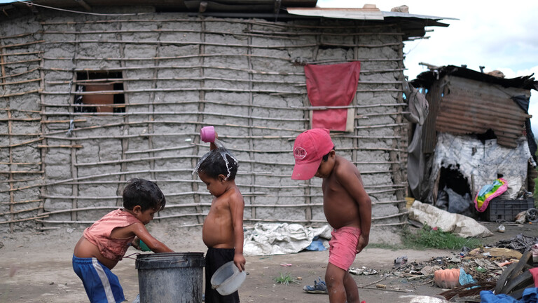 اليونيسف: كورونا جعل 150 مليون طفل بالعالم في دائرة الفقر اليونيسف: كورونا جعل 150 مليون طفل بالعالم في دائرة الفقر