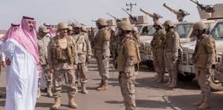 تجهيزات سعودية لإنشاء قاعدة عسكرية جديدة في المهرة على الحدود مع سلطنة عمان رغم الرفض الشعبي تجهيزات سعودية لإنشاء قاعدة عسكرية جديدة في المهرة على الحدود مع سلطنة عمان رغم الرفض الشعبي