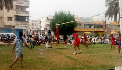 انطلاق بطولة الصمود للكرة الطائرة الشاطئية في الحديدة