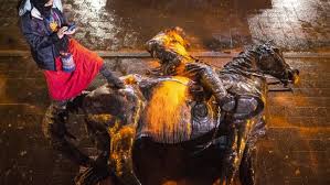 ترامب ينعت متظاهرين أسقطوا تمثالي لينكولن وروزفلت في بورتلاند بـ”الحيوانات”