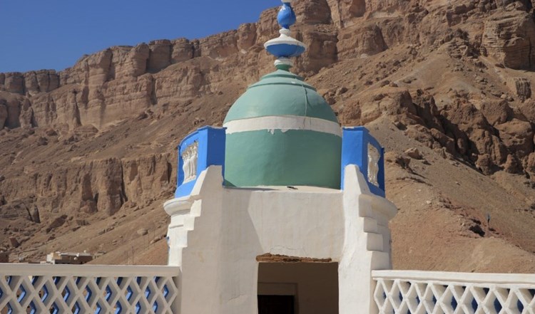 قصر “سيئون” اليمني أحد أهم المباني الطينية في العالم مهدد بالإنهيار