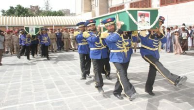 تشييع جثامين ثلاثة من شهداء الوطن والقوات المسلحة بصنعاء