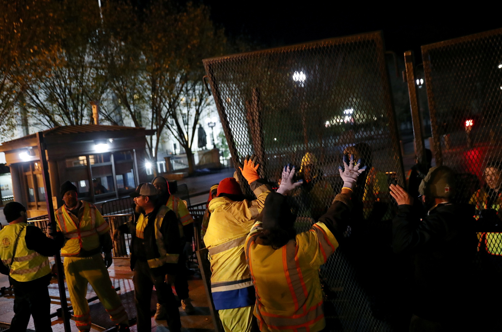 إجراءات أمنية غير مسبوقة في واشنطن قبيل الانتخابات الرئاسية الأمريكية