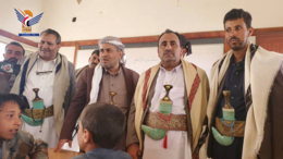 محافظ عمران يتفقد الدورات الصيفية بمديرية عيال سريح