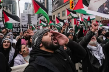 إعلام بريطاني : "إسرائيل" معزولة خارجياً ومنقسمة داخلياً