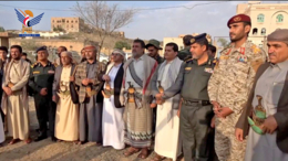 محافظ البيضاء يزور روضة الشهداء