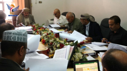 وزير النفط يطلع على الانضباط الوظيفي في عدد من الوحدات التابعة للوزارة