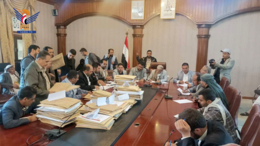 فتح مظاريف مناقصات 9 مشاريع تربوية وصحية بأمانة العاصمة
