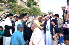  السامعي يؤدي صلاة عيد الأضحى  مع جموع المصلين بمنطقة السلف في تعز  