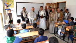 وزير النفط ونائبه يتفقدان الدورات الصيفية في بني الحارث بأمانة العاصمة