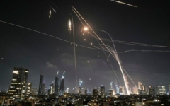 صحيفة أمريكية: إيران تمكنت من كشف الثغرات في أنظمة الدفاع الجوي الإسرائيلي