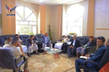 وزير الزراعة والثروة السمكية يلتقي محافظ الجوف