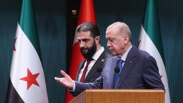 تقدير "إسرائيلي" يتوقع انقلابًا ضدّ أحمد الشرع