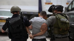 العدو الإسرائيلي يعتقل 9 فلسطينيين ويستدعي آخر من بيت لحم ونابلس