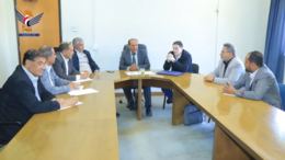 مناقشة استيفاء متطلبات الاعتماد الأكاديمي الدولي لكلية الطب بجامعة صنعاء