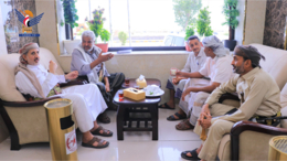 مناقشة أوضاع مينائي الحديدة ورأس عيسى وخطط تعزيز قدراتها لاستقبال السفن