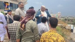 المساوى والمنصور يطلعان على مشروع "المستهلك" الاستثماري في الحوبان