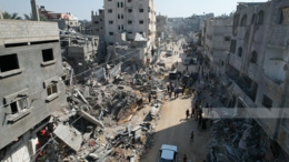 22 شهيدا فلسطينيا في قصف العدو الإسرائيلي أنحاء متفرقة في قطاع غزة بينهم 6 من منتظري المساعدات