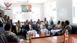 محافظ إب ورئيس هيئة الموارد المائية يطلعان على العمل بفرع الهيئة بالمحافظة