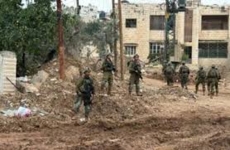 قوات العدو الصهيوني تداهم مدرسة خلال اقتحامها حوسان غرب بيت لحم