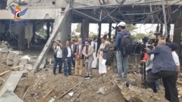 وكيل وزارة الخارجية والمنسق الأممي يطلعان على حجم الأضرار بمطار صنعاء جراء العدوان الإسرائيلي
