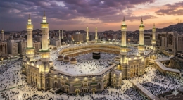 بيت الله الحرام تحت الإرادة الملحدة