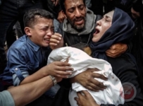 طبيبة فلسطينية تستقبل أطفالها أشلاء متفحمين جراء قصف العدو الصهيوني