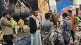 وكيل وزارة الاقتصاد يتفقد أضرار الحريق في مصنع سبأ للإسفنج