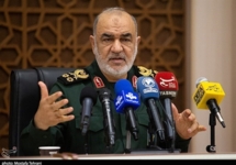 قائد الحرس الثوري الإيراني محذرا أمريكا والعدو الصهيوني: إن ارتكبتم حماقة سنفتح عليكم أبواب جهنم