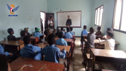 وكيل أول الحديدة يتفقد سير الأنشطة الكشفية في المدارس الصيفية بمديريات المدينة