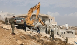 قوات العدو الصهيوني تواصل عمليات هدم المنازل في القدس المحتلة