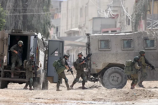 العدو يعتدي على فلسطينيين بالضرب خلال اقتحام بيت فجار ببيت لحم