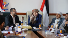 مناقشة آلية تعزيز التعاون بين وزارتي النفط والمعادن والصحة والبيئة