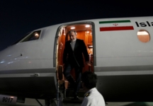 وزير الخارجية الإيراني يصل إلى القاهرة