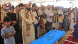تشييع جثمان الشهيد محمد عمر بغوي بمدينة الحديدة 