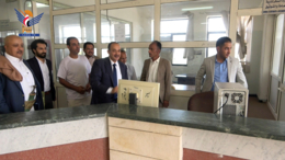 وزير الأشغال يتفقد مستوى الانضباط الوظيفي في الوزارة